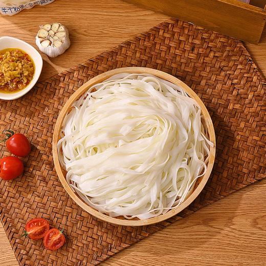 麦德龙 宜客 快熟广式河粉 1kg（扁粉） 商品图1