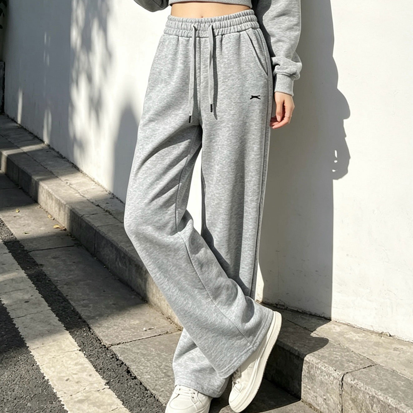 【直筒版型 日常百搭】史莱辛格 Slazenger 情侣款华棉卫裤 柔软面料 上身舒适不闷 DL61002