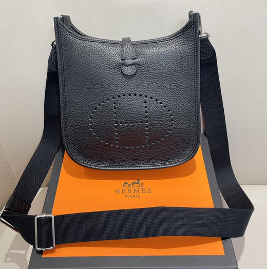高定大马Evelyne 23Poche III斜挎单肩包081302 商品图4