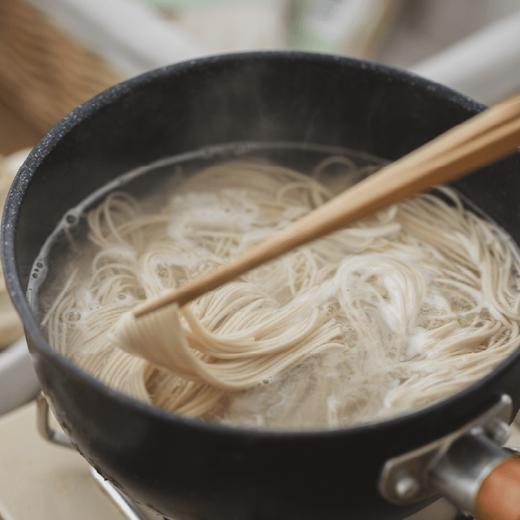 【谦益】香畴 原麦胚芽面条 麦香悠长 300g/袋   自种生态冬小麦 低温石磨灰面  自然麦香 原汁原味 商品图2