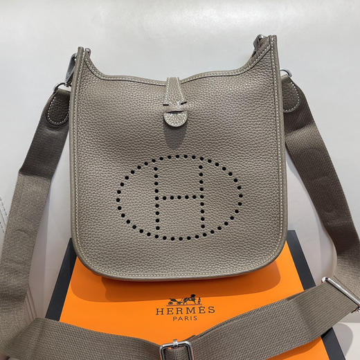 高定大马Evelyne 23Poche III斜挎单肩包081302 商品图7