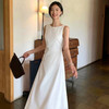 西遇白色无袖连衣裙女2026年夏季新款褶皱收腰显瘦气质A字中长裙E0060424 商品缩略图3