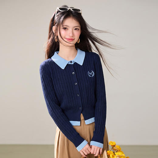西遇假两件撞色翻领针织开衫女2026秋季Polo领显瘦短款长袖毛衣SS060806 商品图3