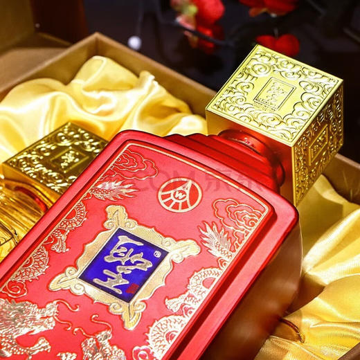【浓香型醇 节庆佳品】五粮液 圣酒双支礼盒 酒体清澈透亮 口感绵甜醇厚 500ml/瓶 商品图5