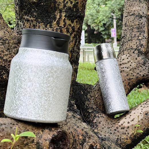 萌杯缘钛壶套装 ， 保温壶1000ml + 随行杯450ml：一套才69.9元，让家人喝到一口安全、放心热水 商品图3