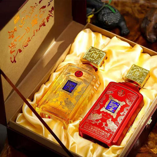 【浓香型醇 节庆佳品】五粮液 圣酒双支礼盒 酒体清澈透亮 口感绵甜醇厚 500ml/瓶 商品图3