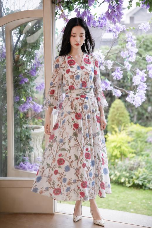 逸红颜明月优选#「西西里」国风晕染印花雪纺连衣裙，夏款异域东方主义飘带V领收腰大A摆 商品图4