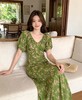 墨绿粉花碎花裙 | V领抽褶拉长颈线，泡泡灯笼袖藏住拜拜肉、肩宽厚肩友好，80-150斤可穿【3-7天发货】 商品缩略图2