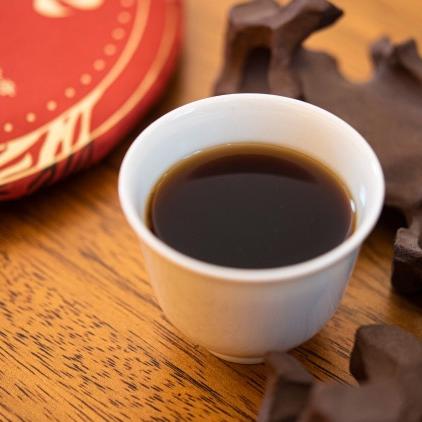 少量现货｜十八先生「187542普洱生茶」「187572普洱熟茶」2022 版，名家+原班人马亲制，复刻传奇普洱“88 青”和“勐海7572”，定制包装，方便储存，宜饮宜收藏 商品图7