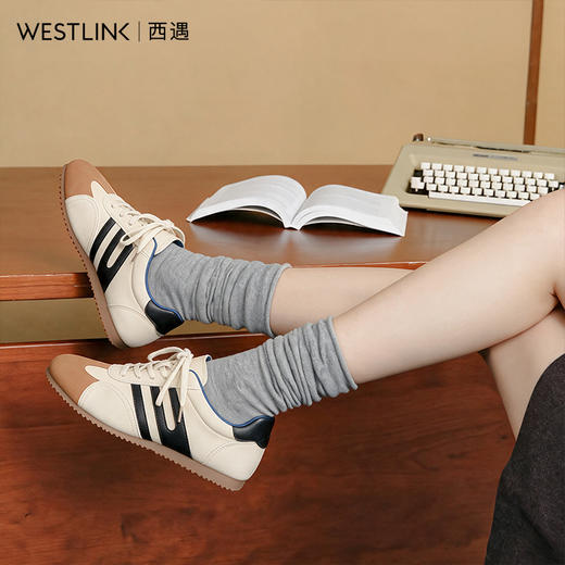 西遇复古拼色德训鞋女2026新款秋季圆头美式平底休闲阿甘运动鞋V1666614 商品图1
