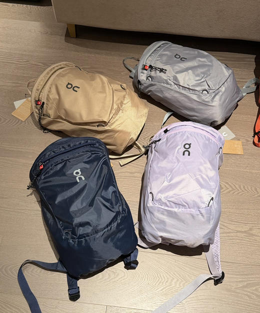 昂跑家轻量化双肩包书包082405 商品图1