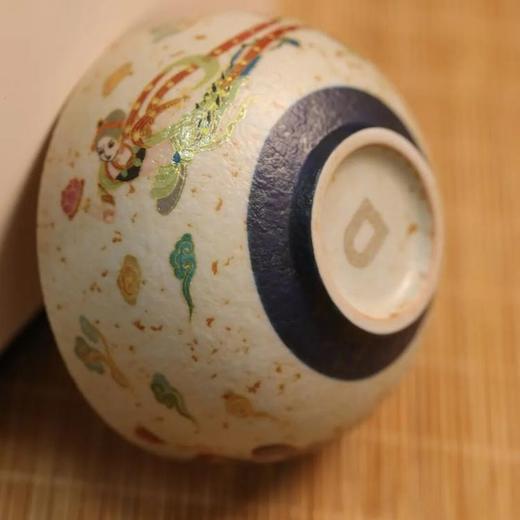 【59元2个，89元3个】敦煌飞天揽月・主人杯， 火石红古法窑变，手工吹釉肌理，杯身重工敦煌飞天图案，三款杯型可选：葫芦杯、罗汉杯、五瓣杯 商品图1