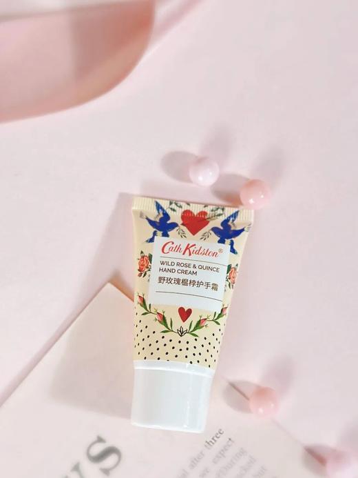 Cath kidston 野玫瑰礼盒四件套 | 滋润保湿不油腻，味道香香的很治愈 商品图7