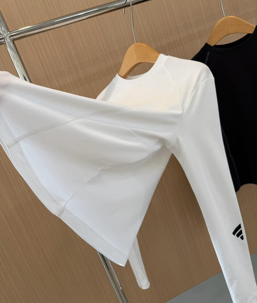 ad立体拼接长袖打底衫 商品图8