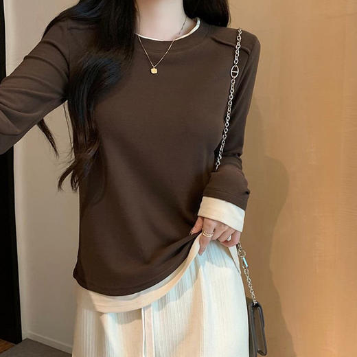西遇撞色假两件长袖T恤女2026秋季简约圆领修身百搭叠穿打底上衣SS060848 商品图1