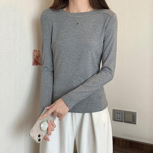 西遇圆领分割线长袖T恤女2026秋季修身显瘦不规则下摆打底上衣SS060855 商品图2