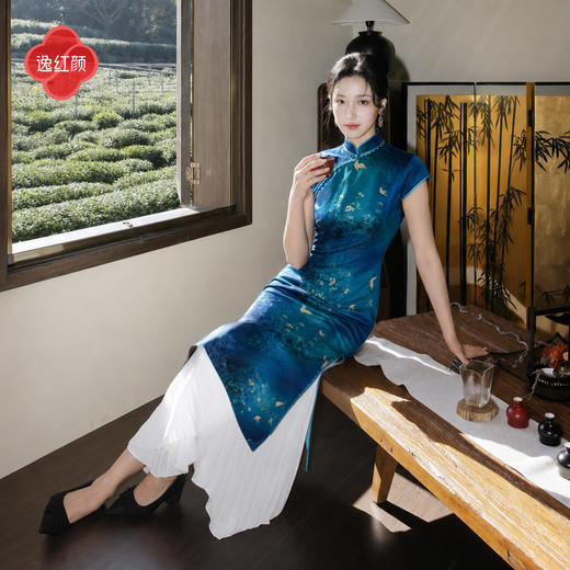 逸红颜《空澜涧》26年夏新手绘碎花飞鸟钉珠简约日常香云纱旗袍女 商品图2