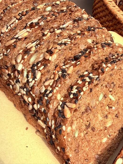 0油糖0蛋奶多谷物多种子麦仁黑麦酸面包 Seeds&Kernels Sourdough Rye 商品图3