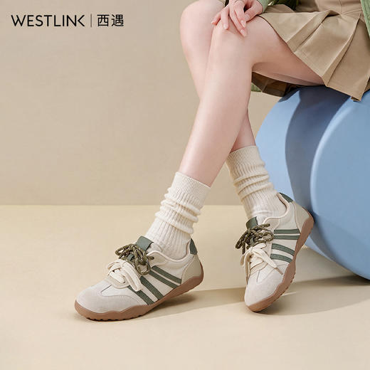 西遇简约德训鞋女2026新款秋季圆头拼接爆款巨好看软底阿甘运动鞋V1666611 商品图0