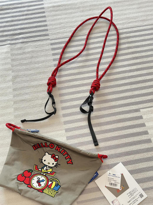 日单Ballchain × Hello Kitty联名刺绣斜挎包 商品图5
