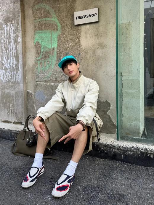 情侣山系撞色立领防风时尚夹克 ，男女同款，防风防泼水，透气还耐磨【3-5天发货】 商品图5