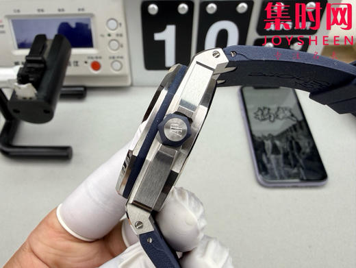 RSS爱彼皇家橡树离岸型15710系列 透底款 四分之一黄 男士腕表 表盘尺寸：42mmX14.1mm 原装一致 商品图5