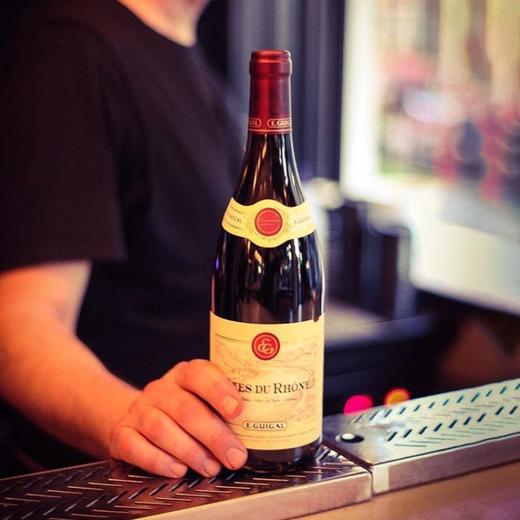 隆河谷的“拉菲”！满分传奇 吉佳乐隆河谷红葡萄酒 E. Guigal Côtes du Rhône Rouge 2021 商品图1