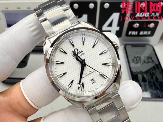 欧米茄VS海马150米系列新尺寸38mm“柚木白”6点位日历 男士腕表 表径39mm 小手腕福音 丹东8800一体机 商品图2