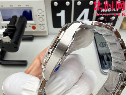 欧米茄VS海马150米系列新尺寸38mm“柚木白”6点位日历 男士腕表 表径39mm 小手腕福音 丹东8800一体机 商品图6