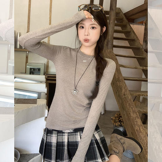 西遇简约圆领打底衫女2026秋季新款纯色修身显瘦基础款长袖上衣SS060910 商品图2