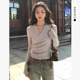 西遇V领交叉打底衫女2026秋季新款收腰褶皱修身显瘦气质长袖上衣SS060894