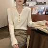 “入秋后该有的温柔”！【迢语--法式坑条V领翻领针织衫】棉柔莫代尔般轻盈软糯材质，厚度适中单穿叠穿打底，上身高弹而不紧绷，视觉显瘦显身材，纤薄肩背版型设计，基础款也能穿出高级感，秋天随意搭氛围感拉满 商品缩略图7