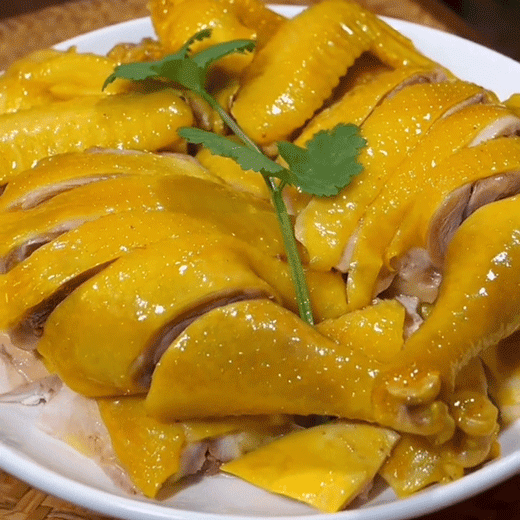 【109元4只，另送2只鸡腿】南鲜港湾广式盐焗鸡/豉油鸡 ， 肉质紧实不柴、皮薄脂少，吃起来既有嚼劲，又不油腻，是真正有鸡味的鸡。