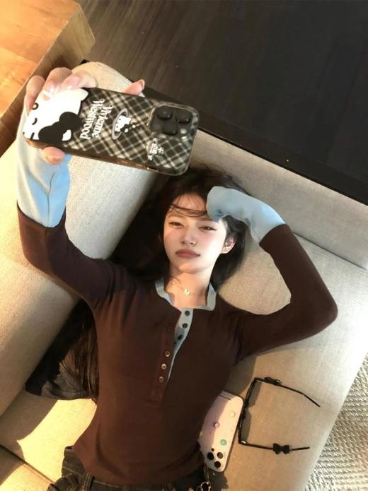 假两件撞色亨利领长袖T | 咖色 、黑色，130斤以内可穿，氛围感叠穿！半开扣门襟设计层次感拉满，领口袖口撞色拼接超有设计感【爆单！3-7天发货】 商品图6