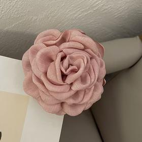 【立体饱满 肌理细腻】AOFI 花朵布艺抓夹 细腻面料 触感柔和不扎肤