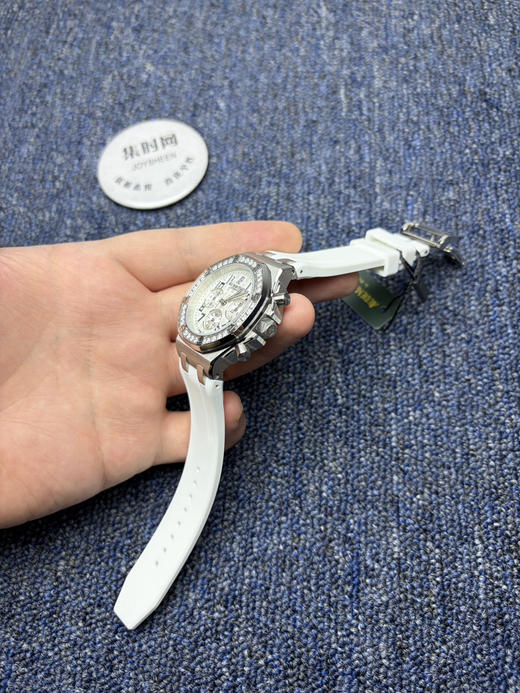 AP爱彼皇家橡树离岸女款系列 女士石英腕表 表径37mm 商品图4