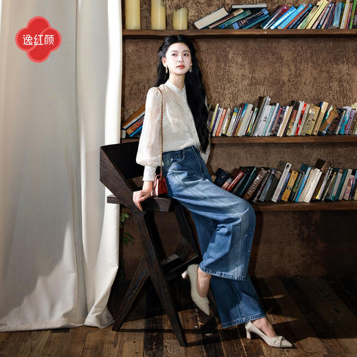 逸红颜《星澜》26年秋新款后松紧腰棉混纺弹力气质闪钻牛仔裤女 商品图3
