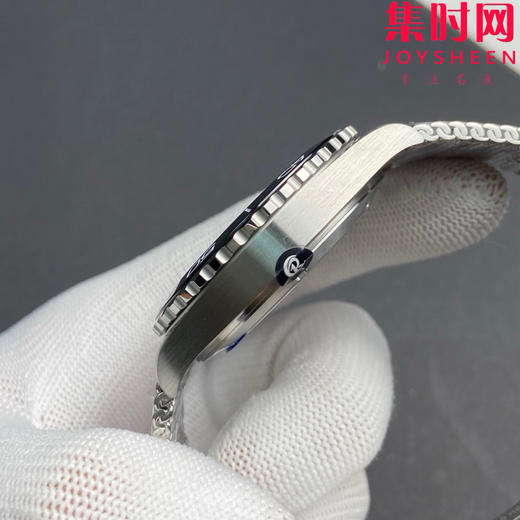 CR浪琴新款第三代康卡斯系列42mm 冰蓝面 米兰钢带款 男士腕表 表径42mm 商品图5