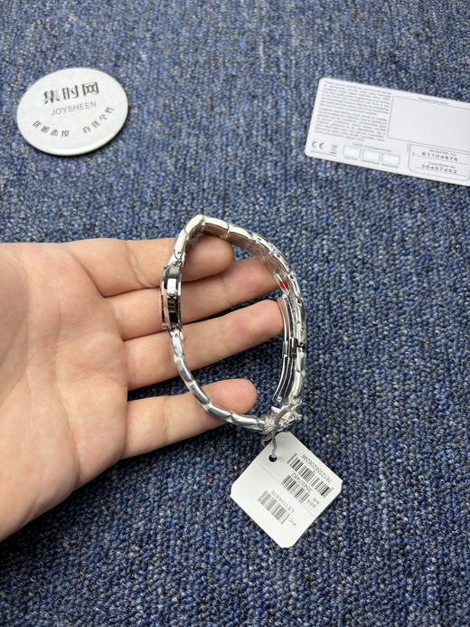 浪琴心月系列 贝母钻面 女士腕表 表径26.5mm 商品图4