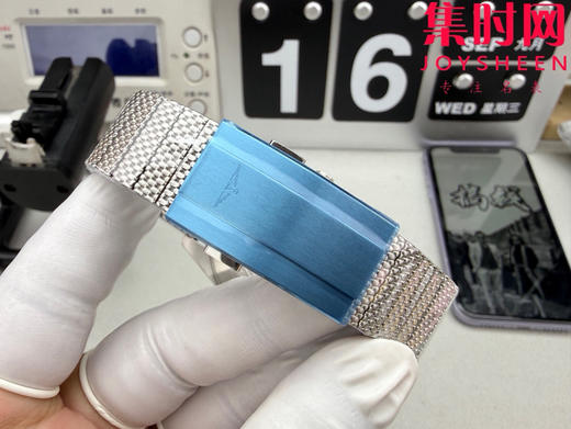 CR浪琴新款第三代康卡斯系列42mm 冰蓝面 米兰钢带款 男士腕表 表径42mm 商品图7
