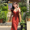 西遇红色碎花v领连衣裙女2026年夏季新款小飞飞袖系带收腰A字长裙SS060339 商品缩略图2