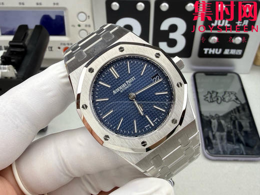 ZF爱彼皇家橡树"Jumbo"超薄16202系列 蓝色盘 男士腕表 表径39mm 小手腕福音 精简两针设计 商品图1