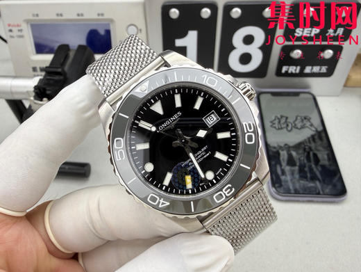 CR浪琴新款第三代康卡斯系列42mm 灰色圈口 黑色盘 米兰钢带款 男士腕表 表径42mm 商品图1