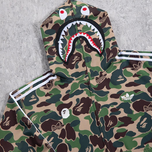 BAPE联名阿迷彩拉链连帽卫衣 商品图7