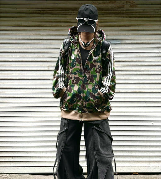 BAPE联名阿迷彩拉链连帽卫衣 商品图5