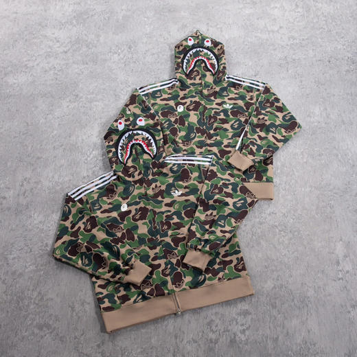 BAPE联名阿迷彩拉链连帽卫衣 商品图4
