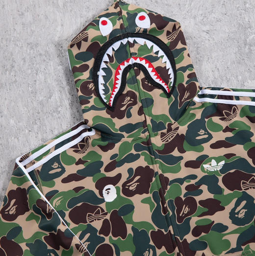 BAPE联名阿迷彩拉链连帽卫衣 商品图8