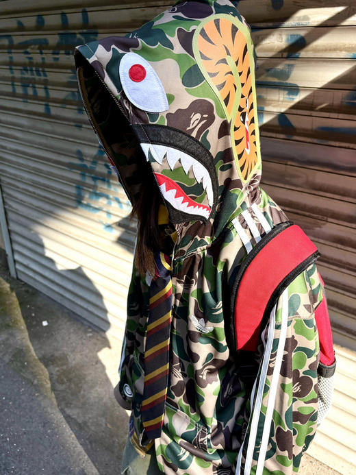 BAPE联名阿迷彩拉链连帽卫衣 商品图0
