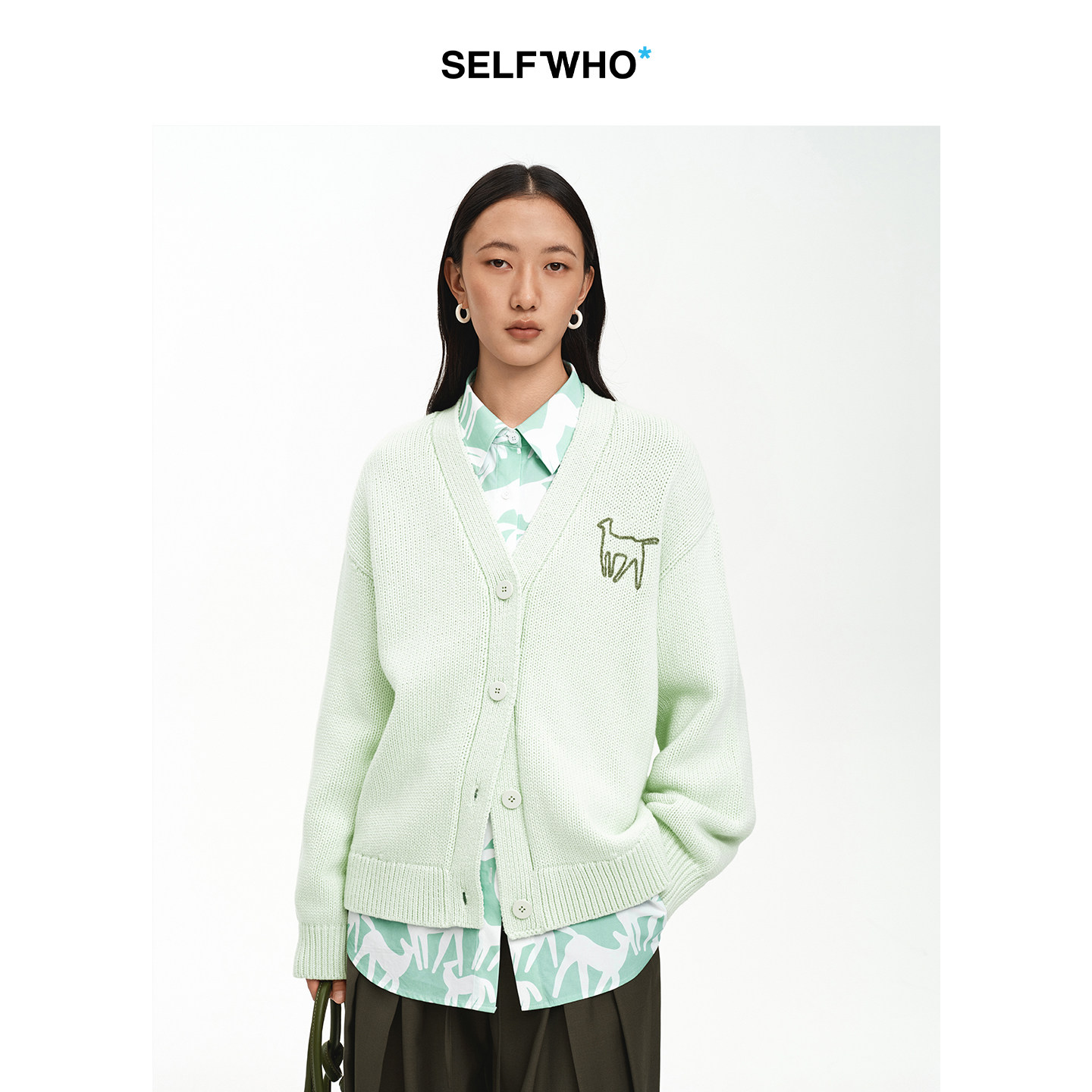 SELFWHO纯棉立体生肖马绣花V领毛衣女2026冬新款宽松针织衫上衣