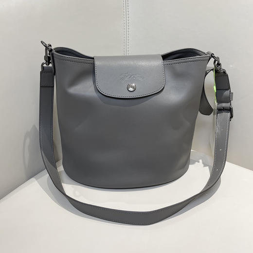 long骧Le Pliage Xtra女士小牛皮水桶包中号092303 商品图1